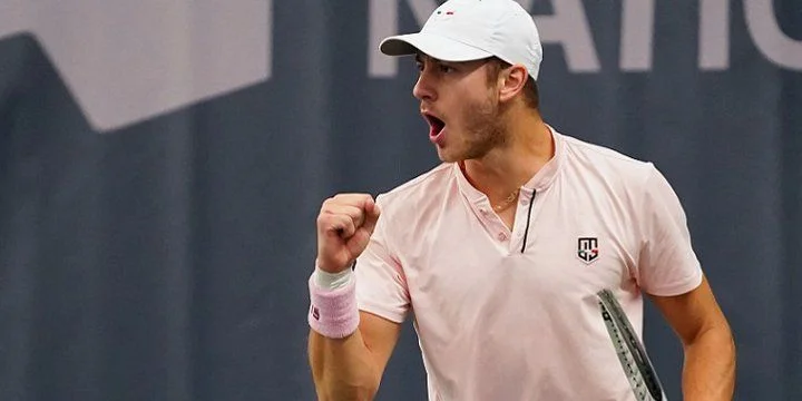 Беранкис - Шнур. Прогноз на матч ATP Орлеан (29 сентября 2021 года) Беранкис - Шнур. Прогноз на матч ATP Орлеан (29 сентября 2021 года)