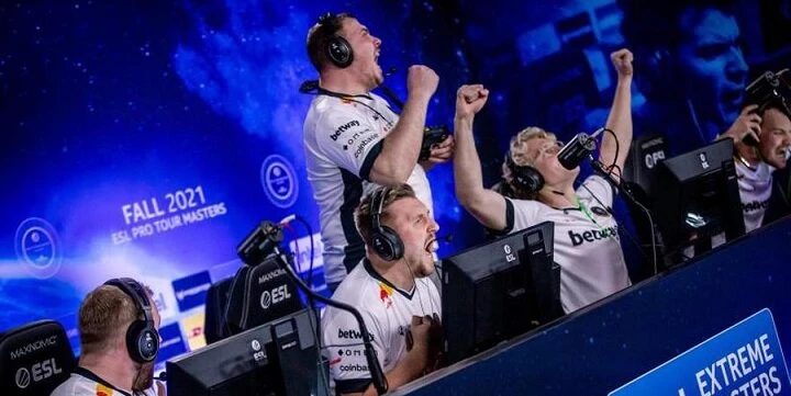 BIG — MOUZ. Прогноз на матч CS:GO (29 октября 2021 года) BIG — MOUZ. Прогноз на матч CS:GO (29 октября 2021 года)