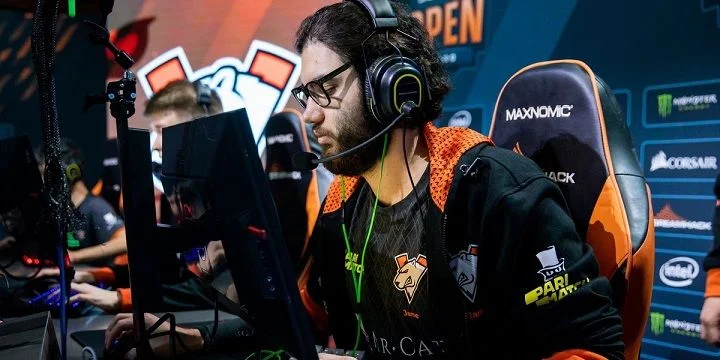 Virtus.pro - MOUZ Virtus.pro - MOUZ