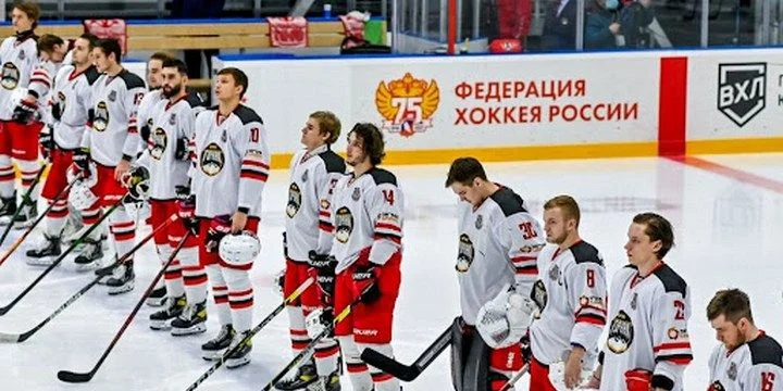 Горняк - Молот Горняк - Молот