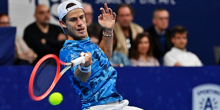Диего Шварцман - Николоз Басилашвили. Прогноз на матч Кубка ATP (1 января 2022 года)
Диего Шварцман - Николоз Басилашвили. Прогноз на матч Кубка ATP (1 января 2022 года)