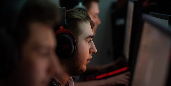 Fnatic - NaVi Юниор Fnatic - NaVi Юниор