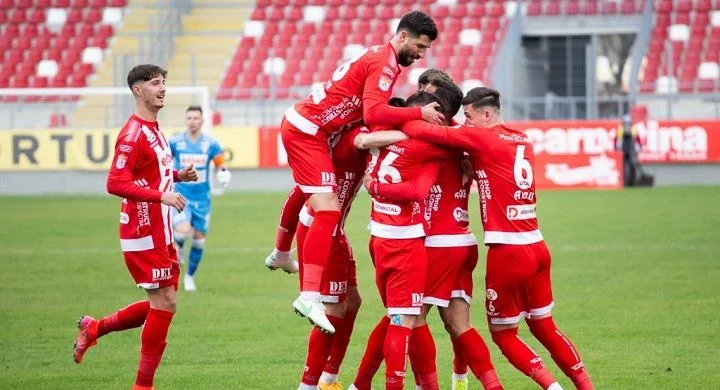 Киндия Тырговиште — УТА Арад: прогноз на матч чемпионата Румынии (1 марта 2022 года) Киндия Тырговиште — УТА Арад: прогноз на матч чемпионата Румынии (1 марта 2022 года)