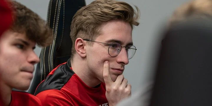 mouz NXT - Astralis Талант mouz NXT - Astralis Талант