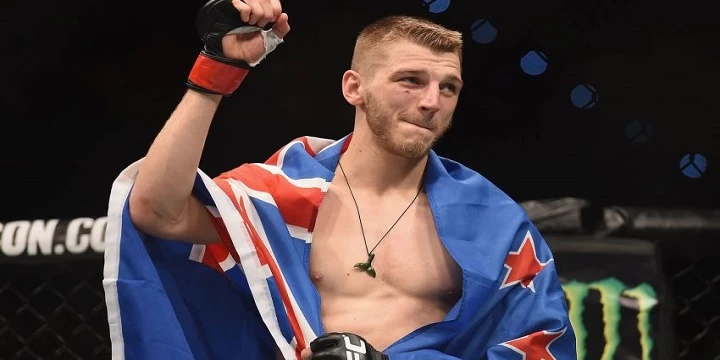 Арнольд Аллен — Дэн Хукер. Прогноз (кф 2.00) на UFC (20 марта 2022 года) Арнольд Аллен — Дэн Хукер. Прогноз (кф 2.00) на UFC (20 марта 2022 года)
