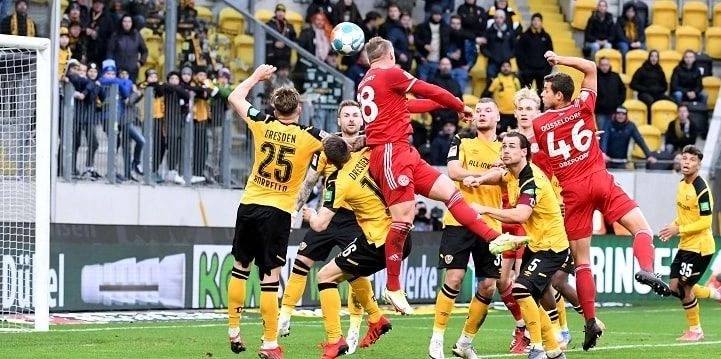 Фортуна — Спарта: прогноз на матч чемпионата Нидерландов (16 апреля 2022 года) Фортуна — Спарта: прогноз на матч чемпионата Нидерландов (16 апреля 2022 года)