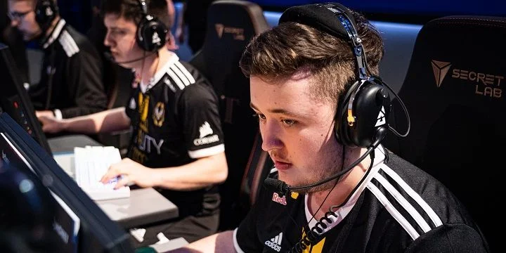 Team Vitality - MOUZ Team Vitality - MOUZ