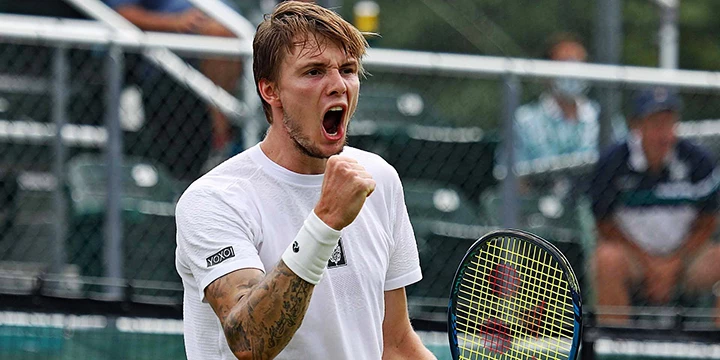 Александр Бублик — Маркос Хирон. Прогноз на матч ATP Рим (9 мая 2022 года)
Александр Бублик — Маркос Хирон. Прогноз на матч ATP Рим (9 мая 2022 года)