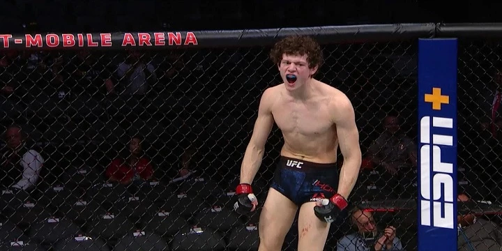 Чейз Хупер — Фелипе Колареш. Прогноз на UFC (22 мая 2022 года) Чейз Хупер — Фелипе Колареш. Прогноз на UFC (22 мая 2022 года)
