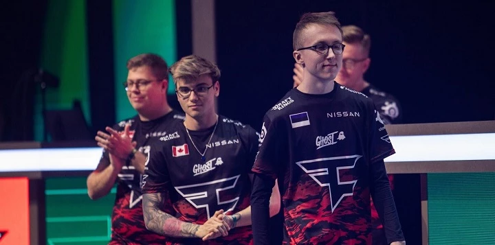 Spirit — FaZe Clan. Прогноз на матч CS:GO (21 мая 2022 года)