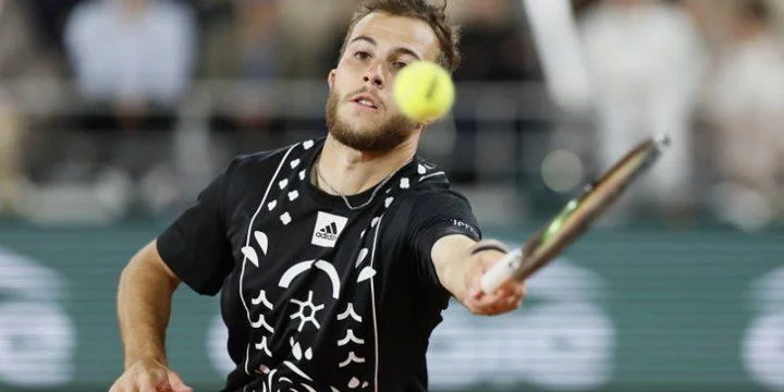 Бруксби — Гастон. Прогноз на матч ATP Хертогенбос (9 июня 2022 года)