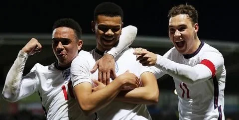 Англия U19 — Сербия U19. Прогноз на матч Чемпионата Европы до 19 лет (22 июня 2022 года)