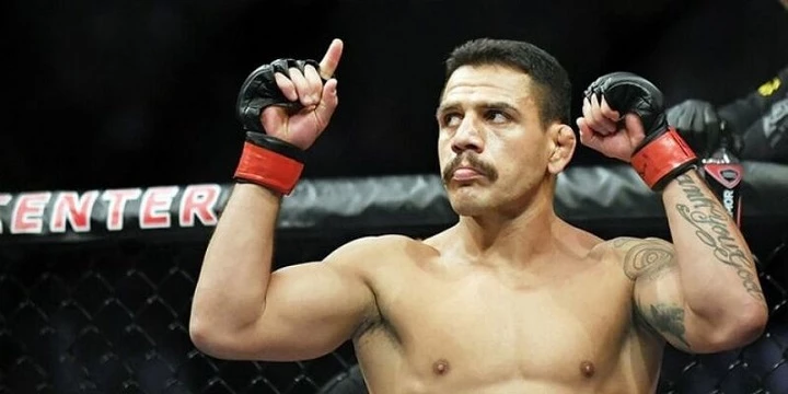 Рафаэль Дос Аньос — Рафаэль Физиев. Прогноз на UFC (10 июля 2022 года) Рафаэль Дос Аньос — Рафаэль Физиев. Прогноз на UFC (10 июля 2022 года)