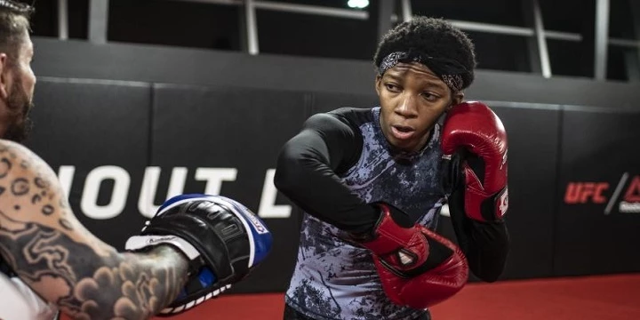 Джозелин Эдвардс — Джи Ен Ким. Прогноз (кф 2.03) на UFC (31 июля 2022 года) Джозелин Эдвардс — Джи Ен Ким. Прогноз (кф 2.03) на UFC (31 июля 2022 года)