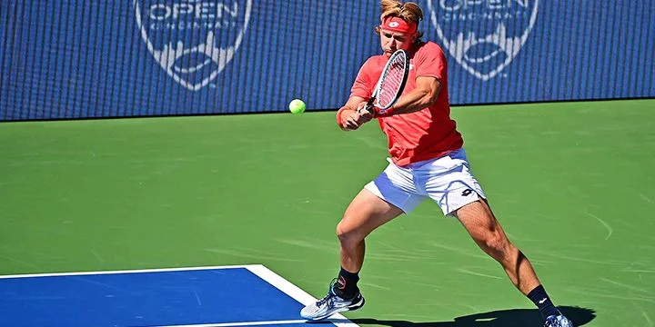 Джеффри Вольф — Денис Шаповалов. Прогноз на матч ATP Вашингтон (3 августа 2022 года)
Джеффри Вольф — Денис Шаповалов. Прогноз на матч ATP Вашингтон (3 августа 2022 года)
