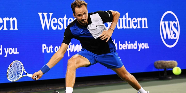 Даниил Медведев — Денис Шаповалов. Прогноз на матч ATP Цинциннати (18 августа 2022 года)
Даниил Медведев — Денис Шаповалов. Прогноз на матч ATP Цинциннати (18 августа 2022 года)