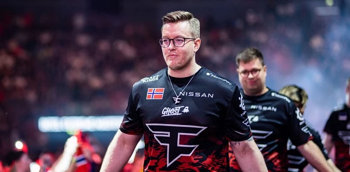 FaZe Clan — OG. Прогноз на матч CS:GO (26 августа 2022 года)