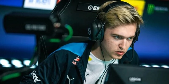 Cloud9 — Movistar Riders. Прогноз на матч CS:GO (23 сентября 2022 года)