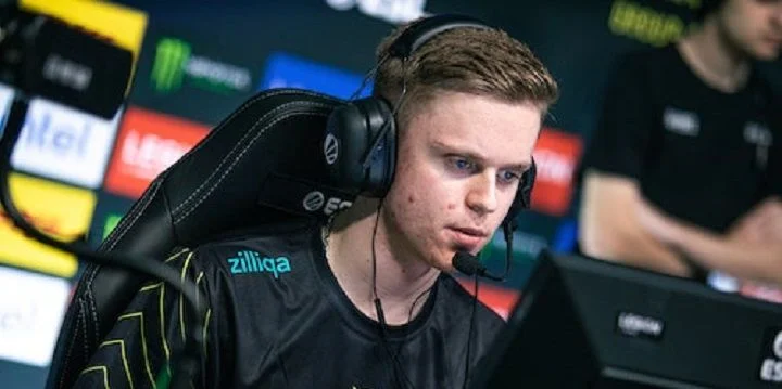 Young Ninjas - ENCE eSports Young Ninjas - ENCE eSports