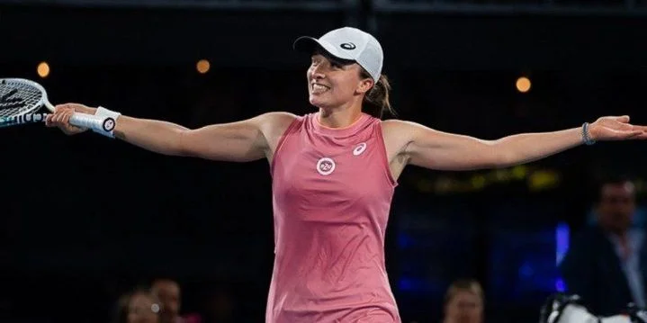 Ига Швентек – Чжен Цзинвен. Прогноз на матч WTA Сан-Диего (13 октября 2022 года)