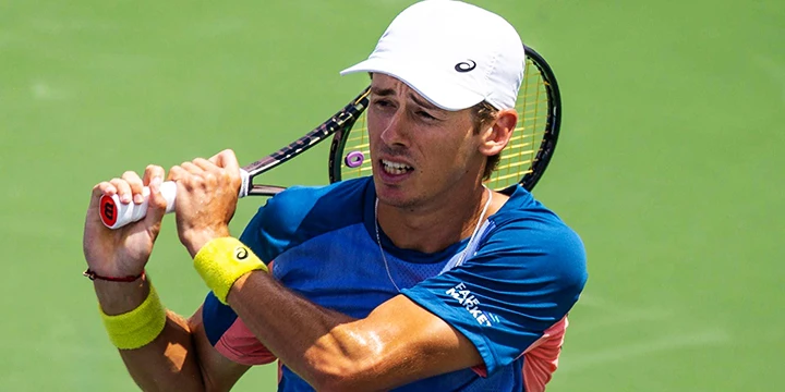 Алекс Де Минаур — Бенджамин Бонзи. Прогноз на матч ATP Стокгольм (18 октября 2022 года)
Алекс Де Минаур — Бенджамин Бонзи. Прогноз на матч ATP Стокгольм (18 октября 2022 года)