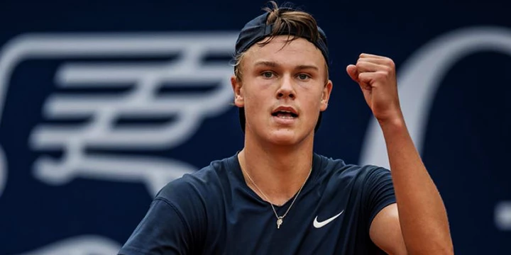 Стефанос Циципас — Хольгер Руне. Прогноз на матч ATP Стокгольм (23 октября 2022 года)
Стефанос Циципас — Хольгер Руне. Прогноз на матч ATP Стокгольм (23 октября 2022 года)