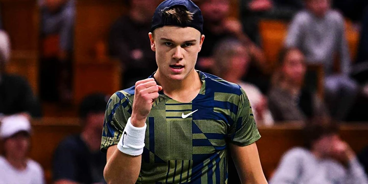 Хуберт Гуркач — Хольгер Руне. Прогноз на матч ATP Париж (2 ноября 2022 года)

