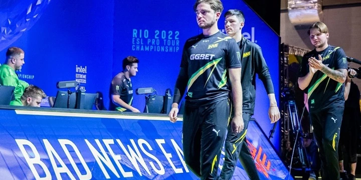 Fluxo — Na'Vi. Прогноз на матч CS:GO (23 ноября 2022 года)