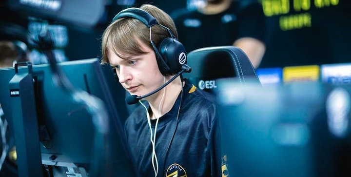 ECSTATIC — K23. Прогноз на матч CS:GO (11 декабря 2022 года) ECSTATIC — K23. Прогноз на матч CS:GO (11 декабря 2022 года)