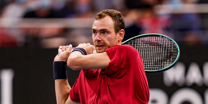 Роман Сафиуллин — Денис Шаповалов. Прогноз на матч ATP Аделаида (5 января 2023 года)
Роман Сафиуллин — Денис Шаповалов. Прогноз на матч ATP Аделаида (5 января 2023 года)