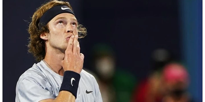 Андрей Рублев — Танаси Коккинакис. Прогноз на матч ATP Аделаида (11 января 2023 года)
Андрей Рублев — Танаси Коккинакис. Прогноз на матч ATP Аделаида (11 января 2023 года)