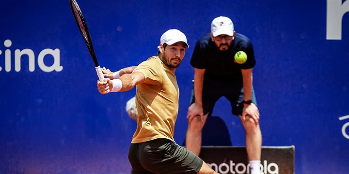 Камило Уго Карабелли — Душан Лайович. Прогноз на матч ATP Буэнос-Айрес (16 февраля 2023 года)
Камило Уго Карабелли — Душан Лайович. Прогноз на матч ATP Буэнос-Айрес (16 февраля 2023 года)