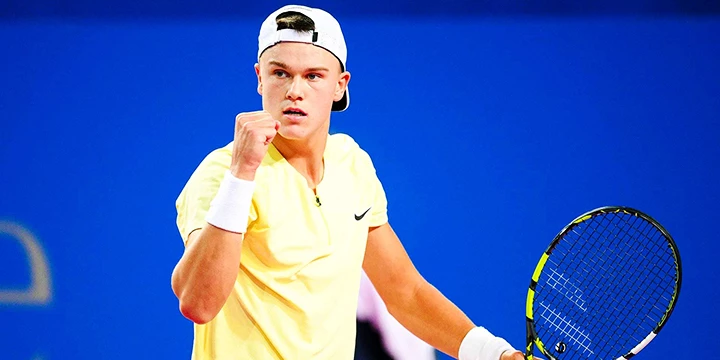 Маттео Берреттини — Хольгер Руне. Прогноз на матч ATP Акапулько (3 марта 2023 года)
Маттео Берреттини — Хольгер Руне. Прогноз на матч ATP Акапулько (3 марта 2023 года)
