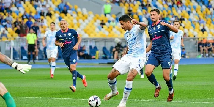 Металлист - Динамо Киев Металлист - Динамо Киев