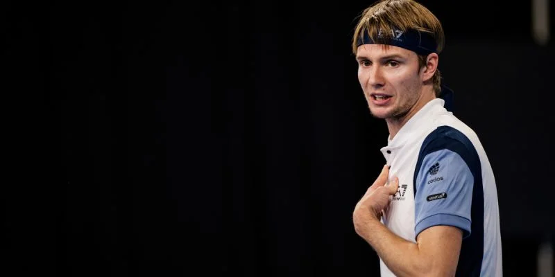 Баррер — Бублик. Прогноз и ставки на матч ATP Антверпен (18 октября 2023 года)
Баррер — Бублик. Прогноз и ставки на матч ATP Антверпен (18 октября 2023 года)