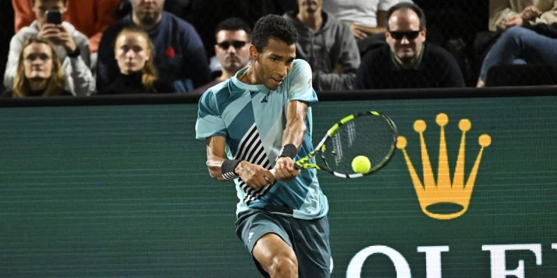 Циципас — Оже-Альяссим. Прогноз и ставки на матч ATP Париж (1 ноября 2023 года)
Циципас — Оже-Альяссим. Прогноз и ставки на матч ATP Париж (1 ноября 2023 года)