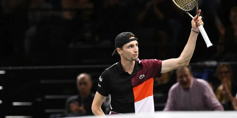 Умбер — Зверев. Прогноз и ставки на матч ATP Париж (1 ноября 2023 года)
Умбер — Зверев. Прогноз и ставки на матч ATP Париж (1 ноября 2023 года)