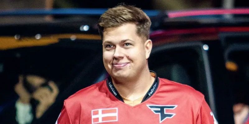 Team Liquid - FaZe Clan Team Liquid - FaZe Clan