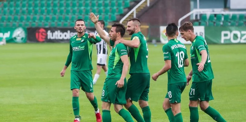 Варта — Корона. Прогноз (кф. 3.15) и ставки на матч чемпионата Польши (12 апреля 2024 года) Варта — Корона. Прогноз (кф. 3.15) и ставки на матч чемпионата Польши (12 апреля 2024 года)