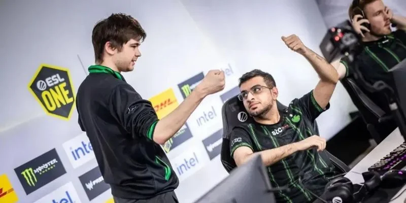 Team Falcons - Team Heroic
