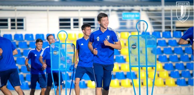 Жетысу — Женис. Прогноз (кф. 2.07) и ставки на матч чемпионата Казахстана (16 июня 2024 года)
Жетысу — Женис. Прогноз (кф. 2.07) и ставки на матч чемпионата Казахстана (16 июня 2024 года)