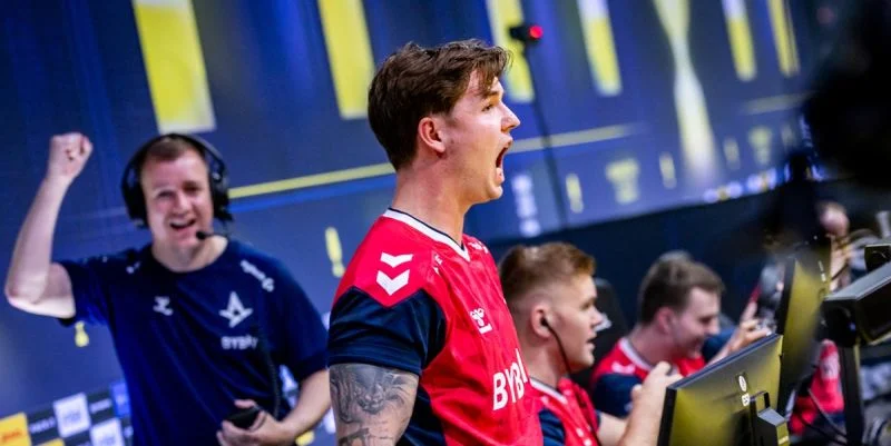 Astralis - Тим Falcons Astralis - Тим Falcons