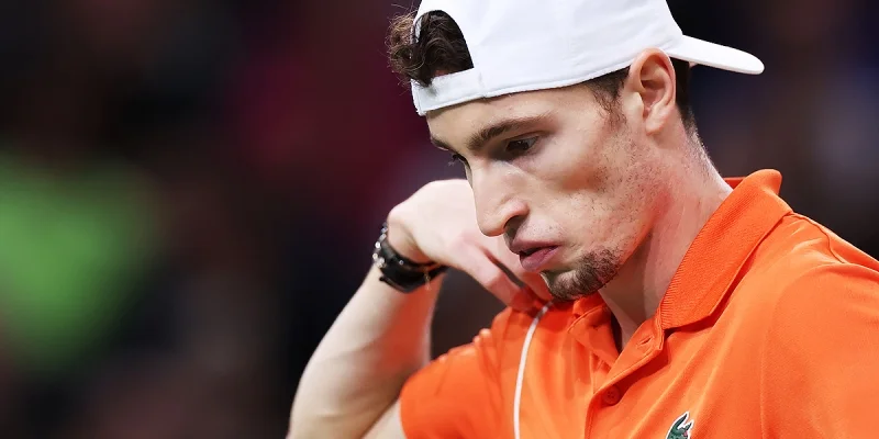 Умбер — Коккинакис. Прогноз и ставки на матч Ultimate Tennis Showdown (6 декабря 2024 года)
Умбер — Коккинакис. Прогноз и ставки на матч Ultimate Tennis Showdown (6 декабря 2024 года)