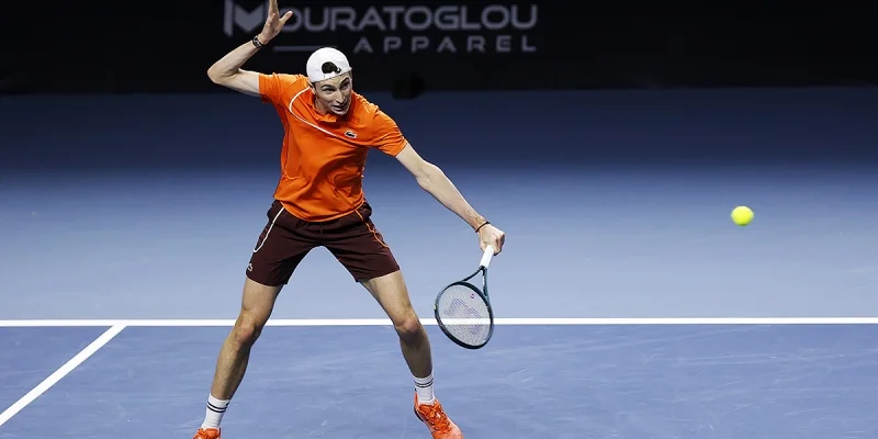 Умбер — Руне. Прогноз и ставки на матч Ultimate Tennis Showdown (8 декабря 2024 года)
Умбер — Руне. Прогноз и ставки на матч Ultimate Tennis Showdown (8 декабря 2024 года)