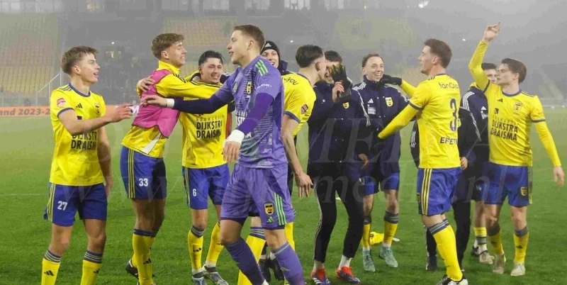 Рома — Камбур. Прогноз (кф 2.05) и ставки на матч чемпионата Нидерландов (20 января 2025 года) Рома — Камбур. Прогноз (кф 2.05) и ставки на матч чемпионата Нидерландов (20 января 2025 года)