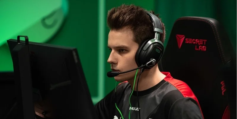MOUZ - Team Vitality MOUZ - Team Vitality