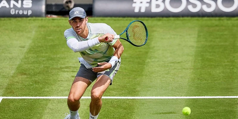 Бенджамин Бонзи — Ли Ту: прогноз и ставки на матч ATP Халле (15 июня 2025 года)
Бенджамин Бонзи — Ли Ту: прогноз и ставки на матч ATP Халле (15 июня 2025 года)