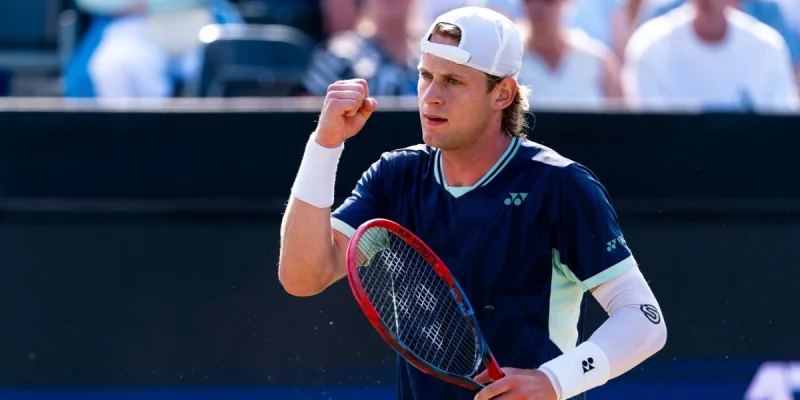 Зизу Бергс — Карен Хачанов: прогноз и ставки на матч ATP Галле (18 июня 2025 года) Зизу Бергс — Карен Хачанов: прогноз и ставки на матч ATP Галле (18 июня 2025 года)