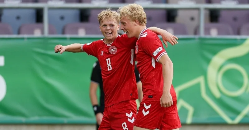 Дания U19 – Румыния U19: прогноз и ставки на матч Чемпионата Европы (19 июня 2025 года) Дания U19 – Румыния U19: прогноз и ставки на матч Чемпионата Европы (19 июня 2025 года)