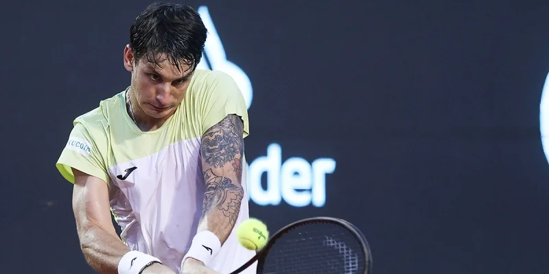 Камило Уго Карабелли — Итан Куинн: прогноз и ставки на матч ATP Мальорка (23 июня 2025 года)
Камило Уго Карабелли — Итан Куинн: прогноз и ставки на матч ATP Мальорка (23 июня 2025 года)